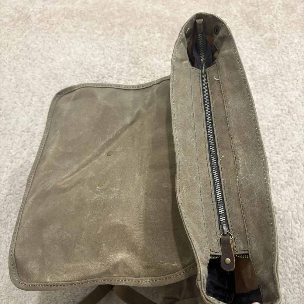 SOLSTICE Oil Waxed Canvas Rucksack Brown Travel Outdoor Bags Backpack